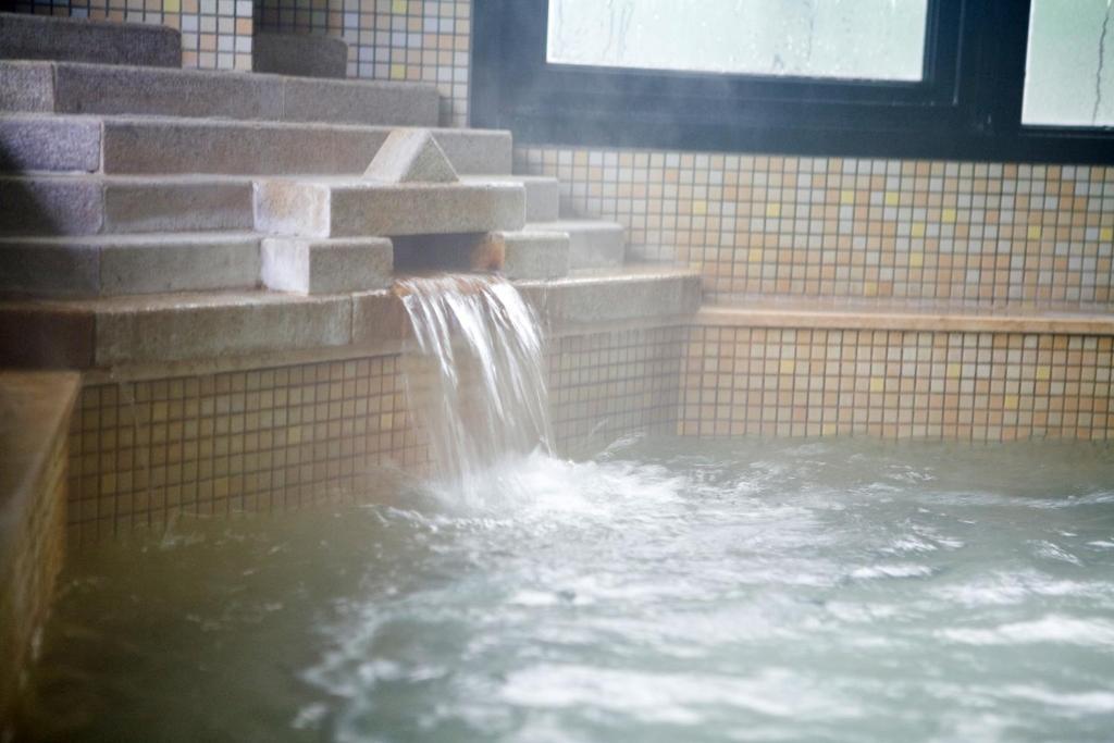 Chat Hot Spring Resort Keelung Eksteriør billede