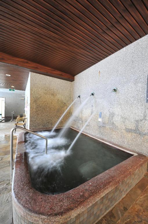 Chat Hot Spring Resort Keelung Eksteriør billede