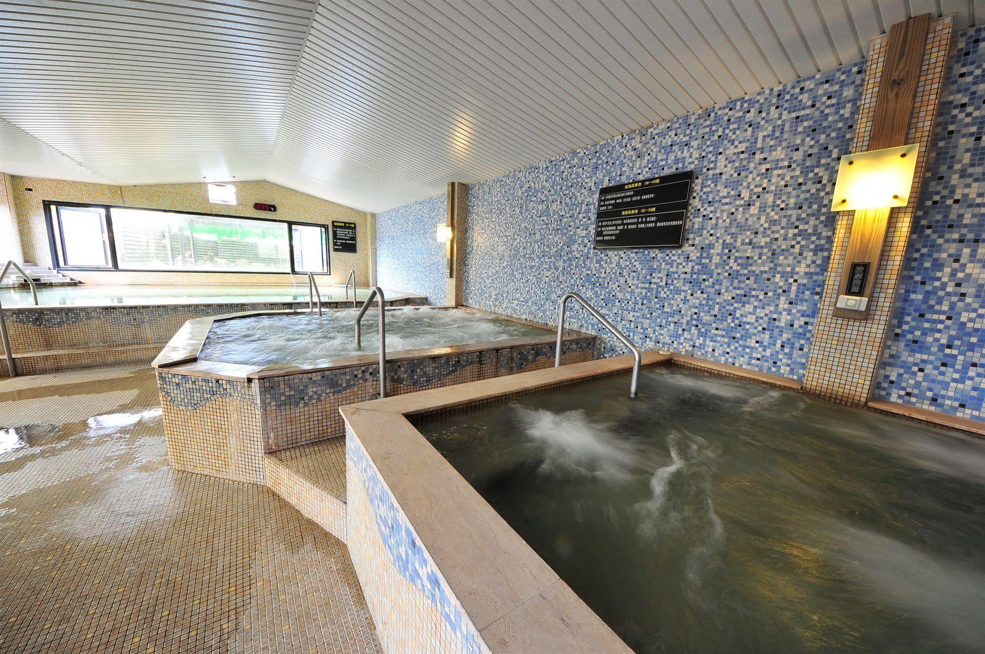 Chat Hot Spring Resort Keelung Eksteriør billede